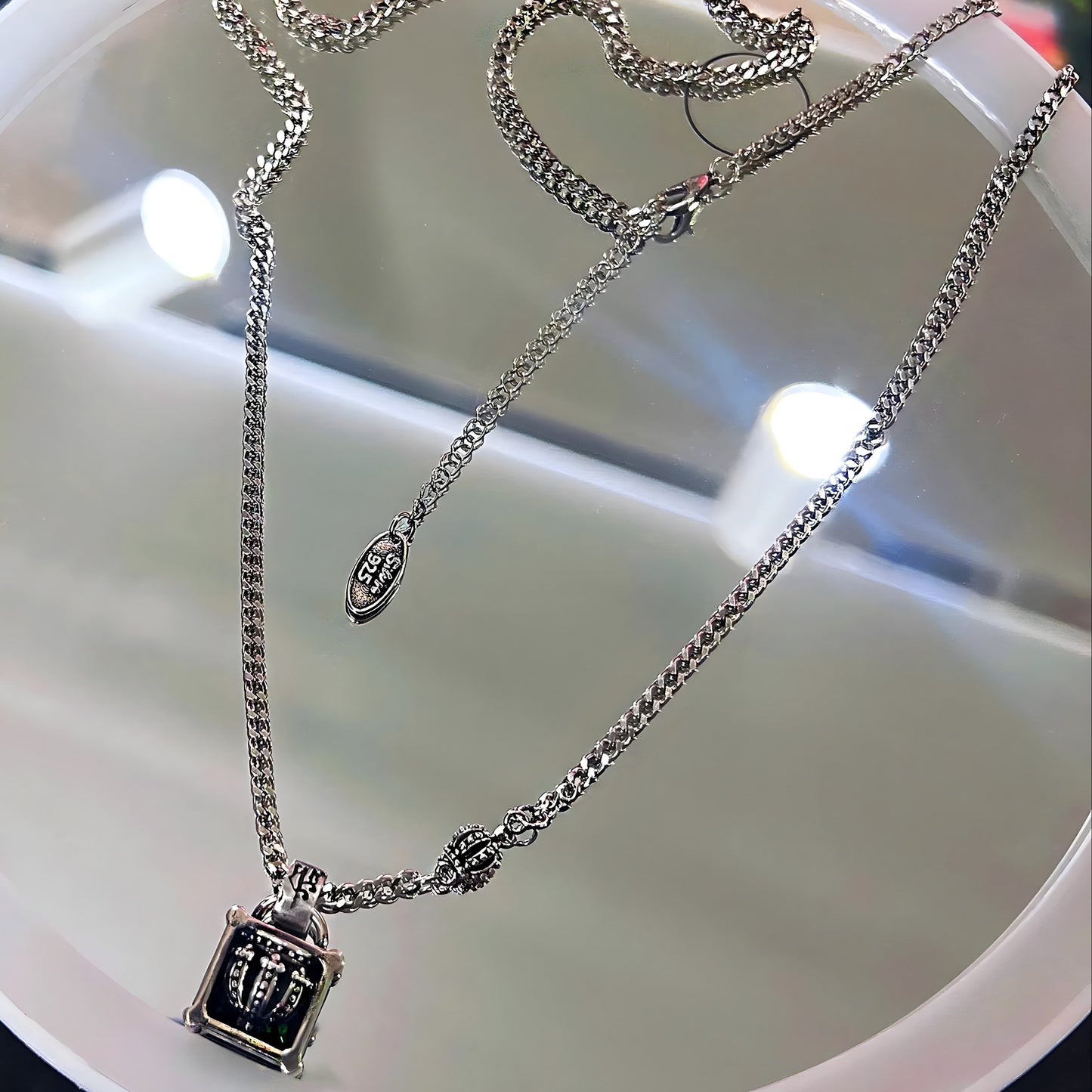 Collar de Plata 925 con un colgante de circonita verde - Cubic