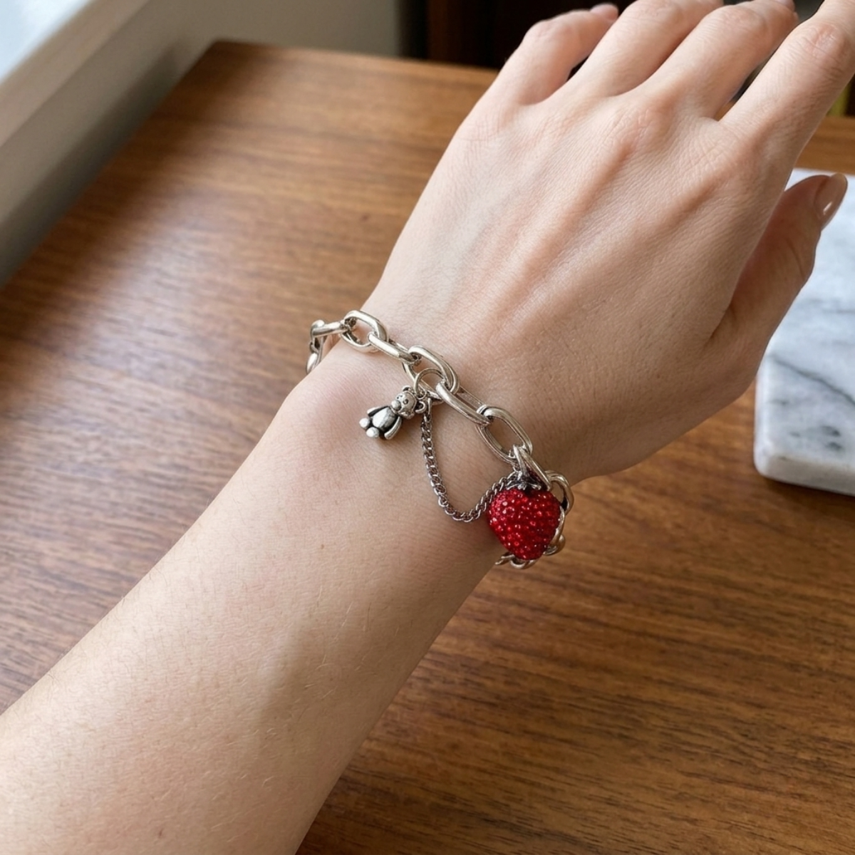 Pulsera de Plata 925 con colgante de oso y circonita de fresa roja - Berry