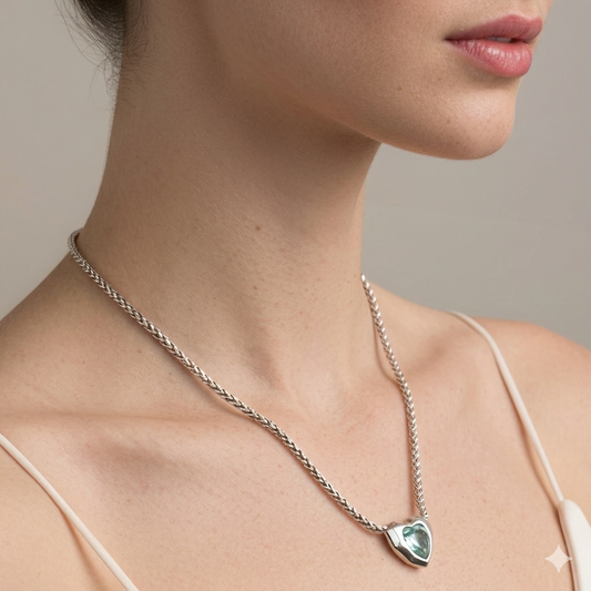 Collar de Plata 925 con circonita azul en forma de corazón - Hadi